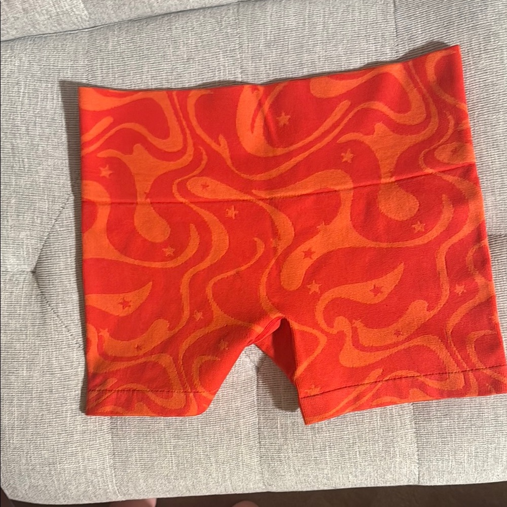 JoyLab Orange Bike Shorts with Swirled Pattern